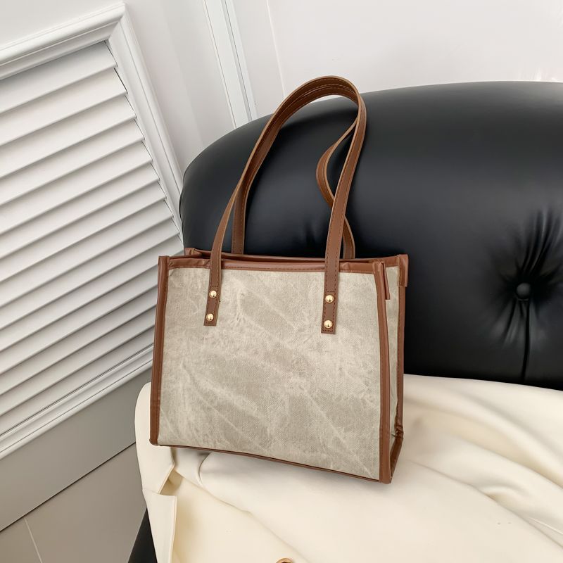 

Fashion tote bag 2025 new contrasting color versatile shoulder bag premium large-capacity college student class commuter bag зелёный