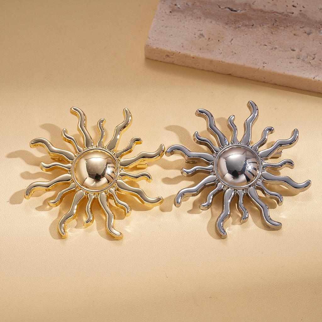 Cold Wind Geometric Sun Brooch Pin Accessories