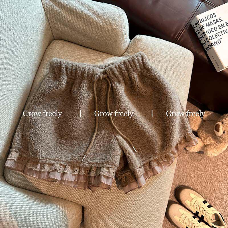 Women's Lambswool Lace Bootcut High-Waisted Shorts - Autumn/Winter 2025 Collection, Trendy Wide-Leg Design.