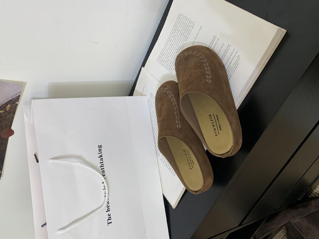 Retro Mori Thick-soled Bag Head Half Slippers Women's Outer Wear 2025 New Lazy One-pedal Shoes Muller Single Shoes