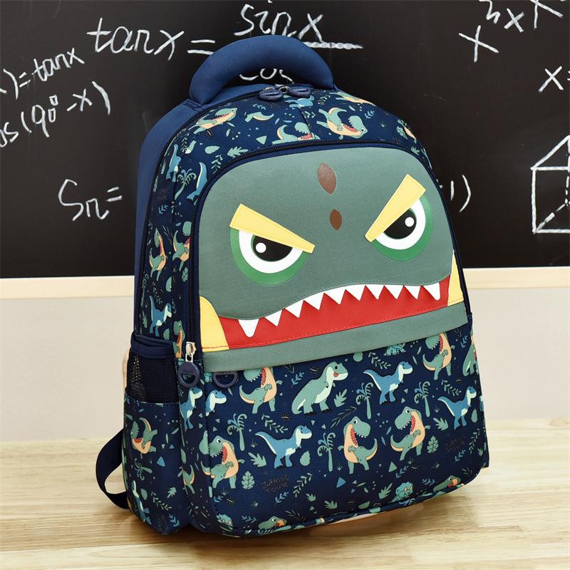 

New high-value, fresh and sweet graffiti cute cartoon shark backpack, light mini backpack for primary school students