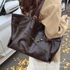 Bag Women's 2025 New Model, Popular This Year, Large-capacity Tote Bag, Casual and Versatile, College Student Class Bag, Commuter Bag