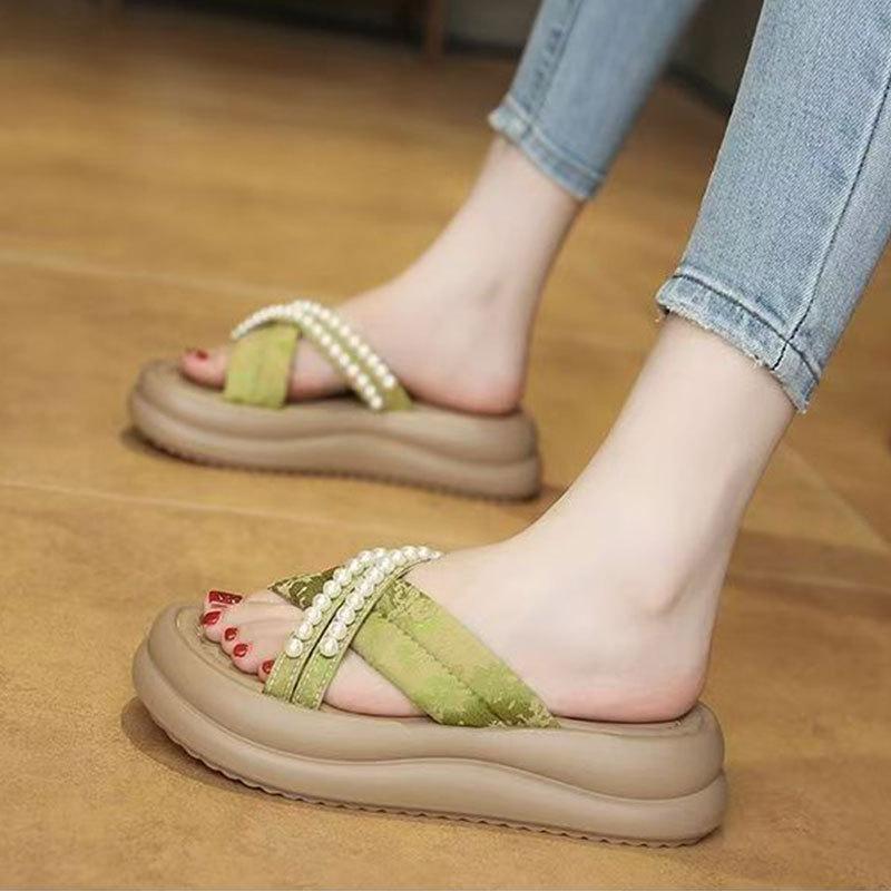 French beauty with skirt cool slippers women's summer wear 2025 new black thick-soled Roman women's half slippers