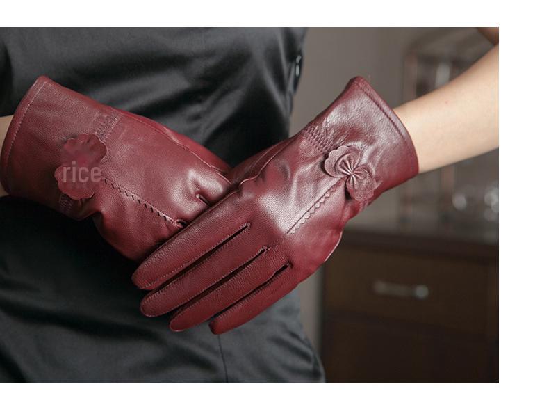 Women's Winter Bow Leather Gloves: Thick Velvet, Windproof, Waterproof, Warm Cycling Gloves