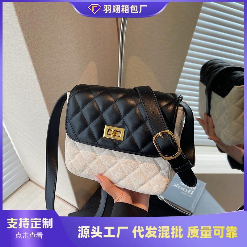 Popular retro small square bag women's new diamond embroidery thread shoulder bag niche messenger bag