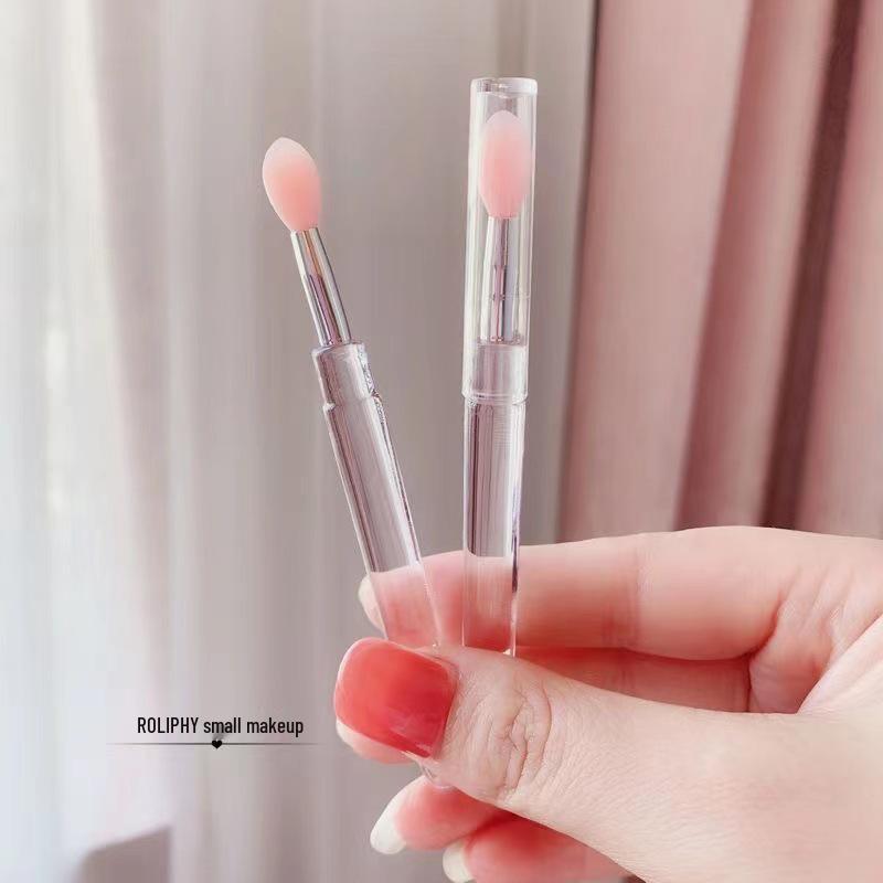 Portable Multifunctional Silicone Lip & Eyeshadow Brush with Lid