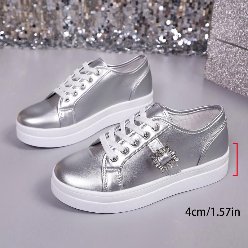 Women's Leather Casual Shoes Fashion Platform Sneakers Designer Metal Decor Women Shoes Lace Up Vulcanize Shoes Zapatos De Mujer
