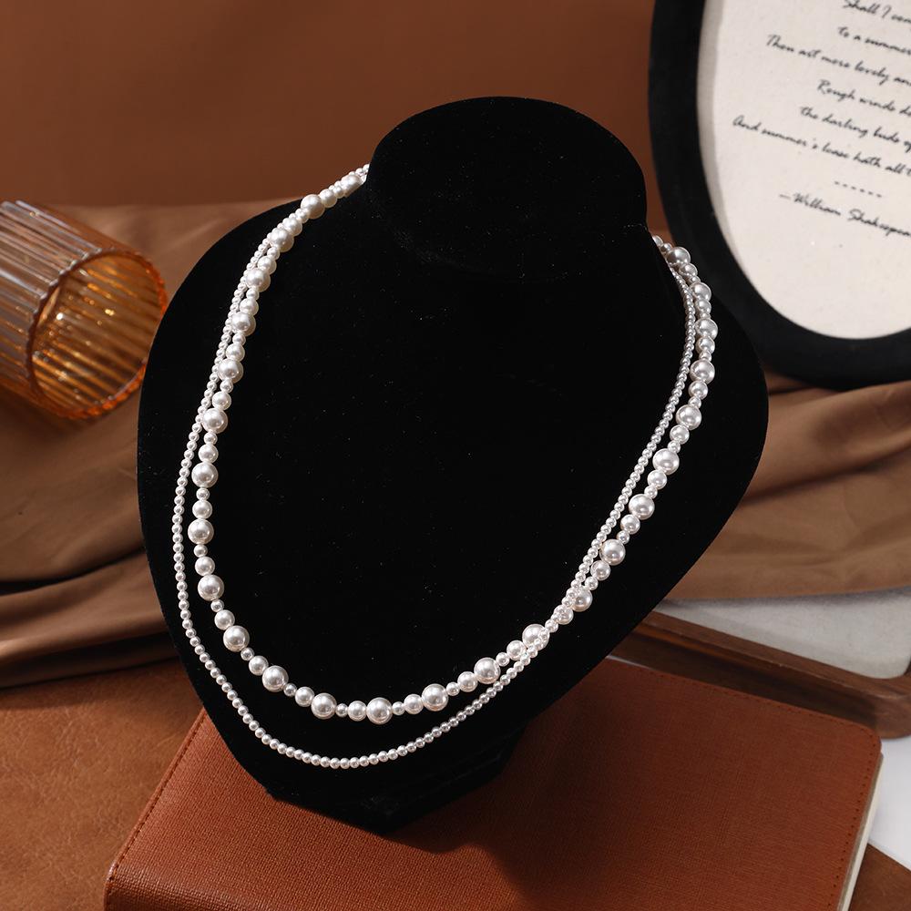 Elegant Double-Layer Pearl Choker: Fashionable, Natural, Versatile Design