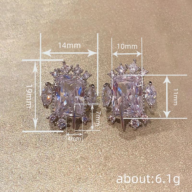 European And Korean Geometric Star Stud Earrings For Women, Personalized Design Zircon Earrings, Fashionable And Popular Niche Models