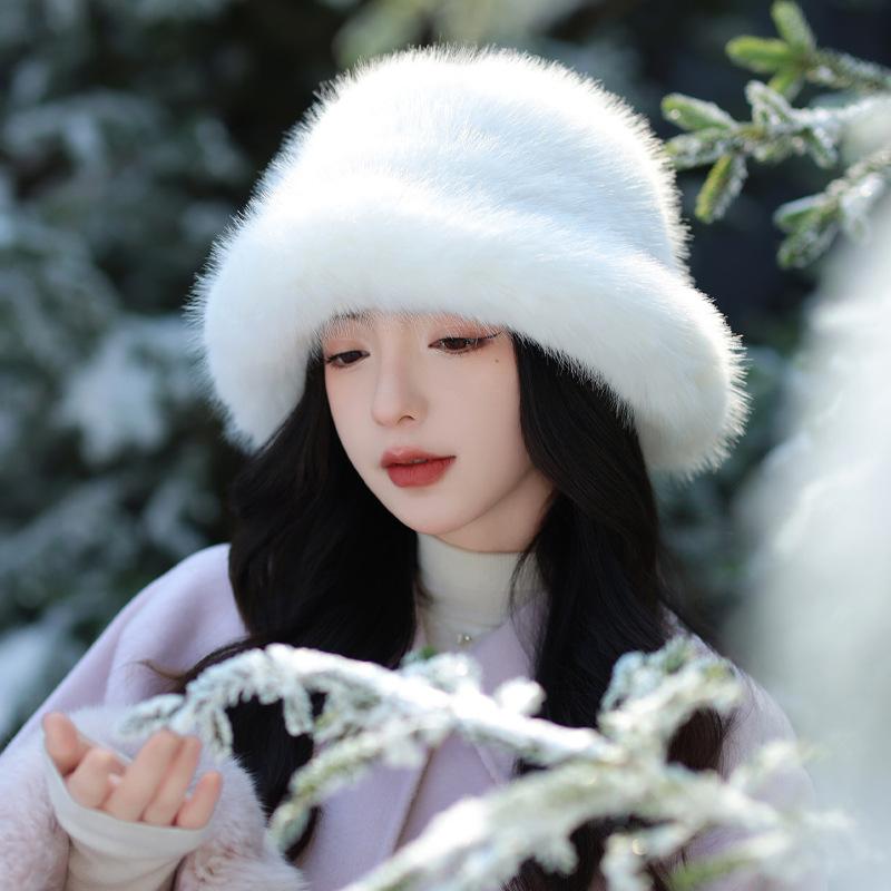 New Hat for Women In Winter Warm Imitation Fur Fashionable Versatile Fisherman Hat Imitation Mink Fur Showing Face Small Mongolian Hat