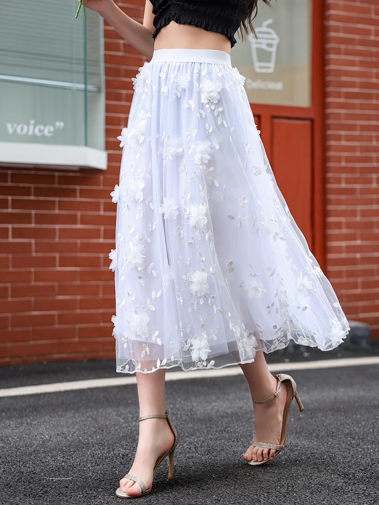 Charming Floral Applique Mesh Skirt - Elasticated Waist for Comfort - Casual Chic Style - Perfect for Womens Everyday Wardrobe