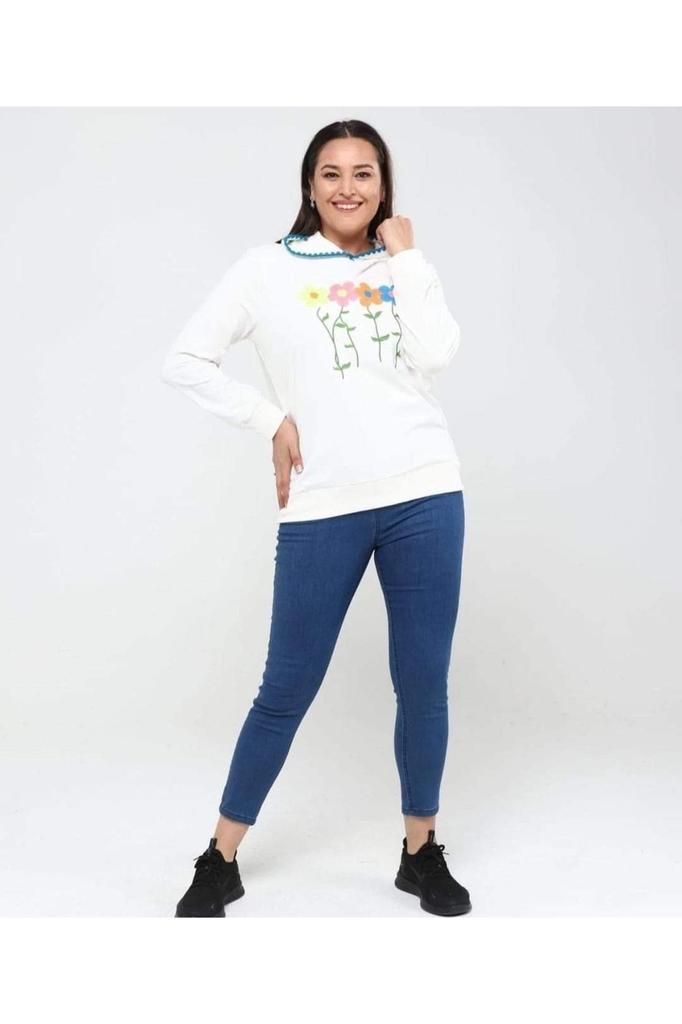 Women's Style Big Size Sweatshirt Plus Size Hooded Sweatshirt With Embroidery Detail