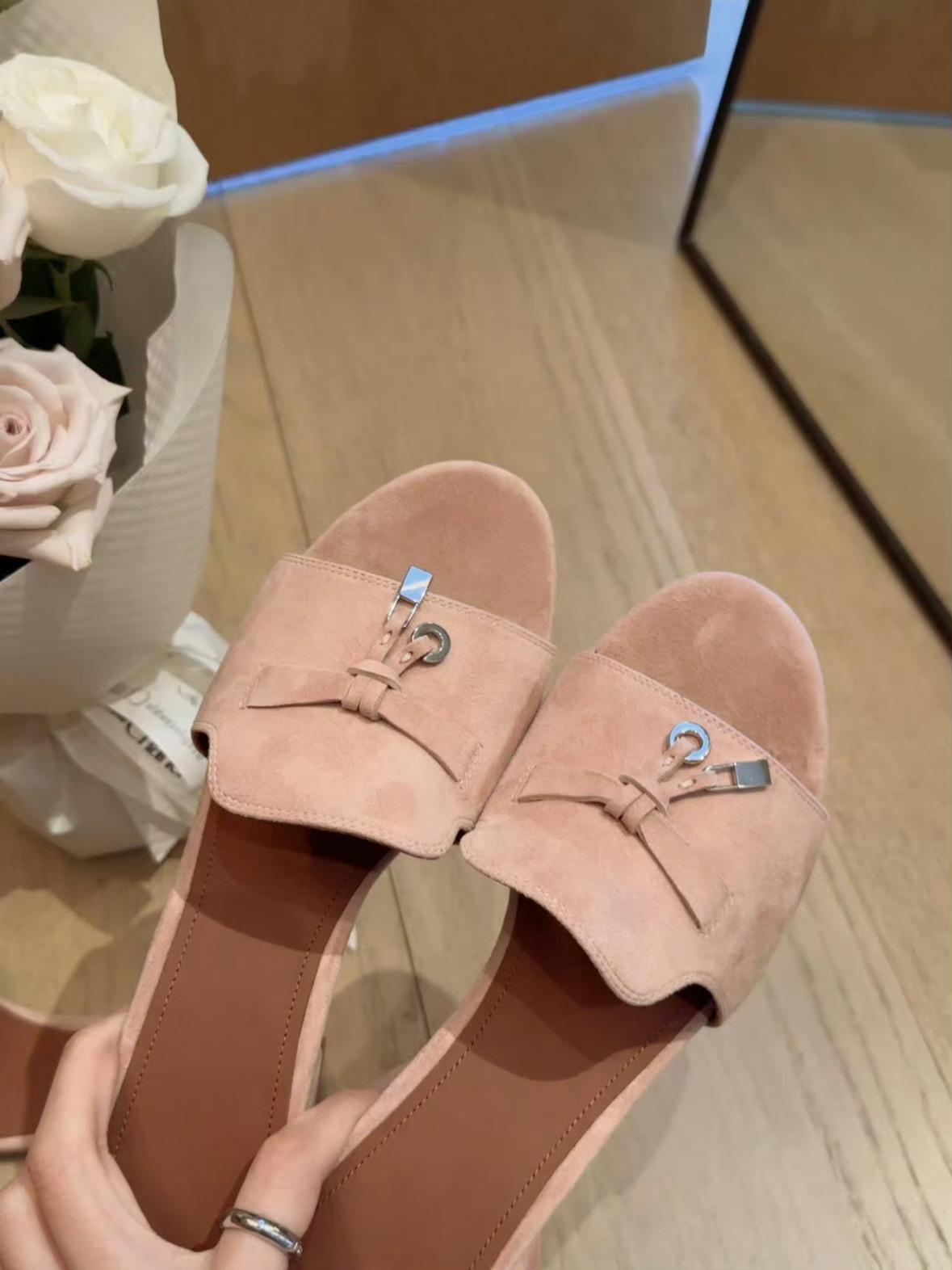 

Версия из овчины~ Французская бахрома, носит однословные полушлепанцы Мюллера, женские летние кожаные шлепанцы на плоской подошве, полуподнос 40