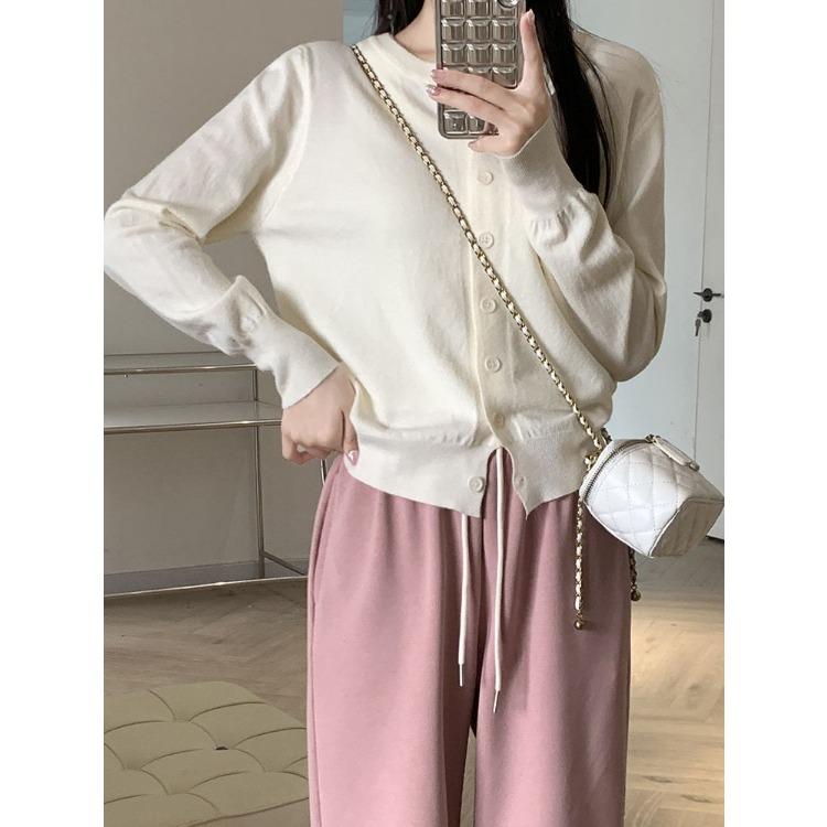 Elegant Sweet-style Knitted Cardigan with Long Sleeves – Youthful Comfortable Fashionable Minimalist Sweet Fresh and Sophisticated