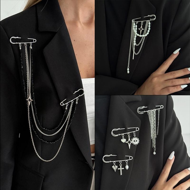 Elegant Brooch Pin Featuring Tassels and Chain Detail Decorated by Imitation Pearls for Personalizing Garments