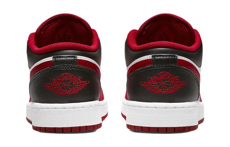 Jordan 1 Low Bulls GS 553560-163