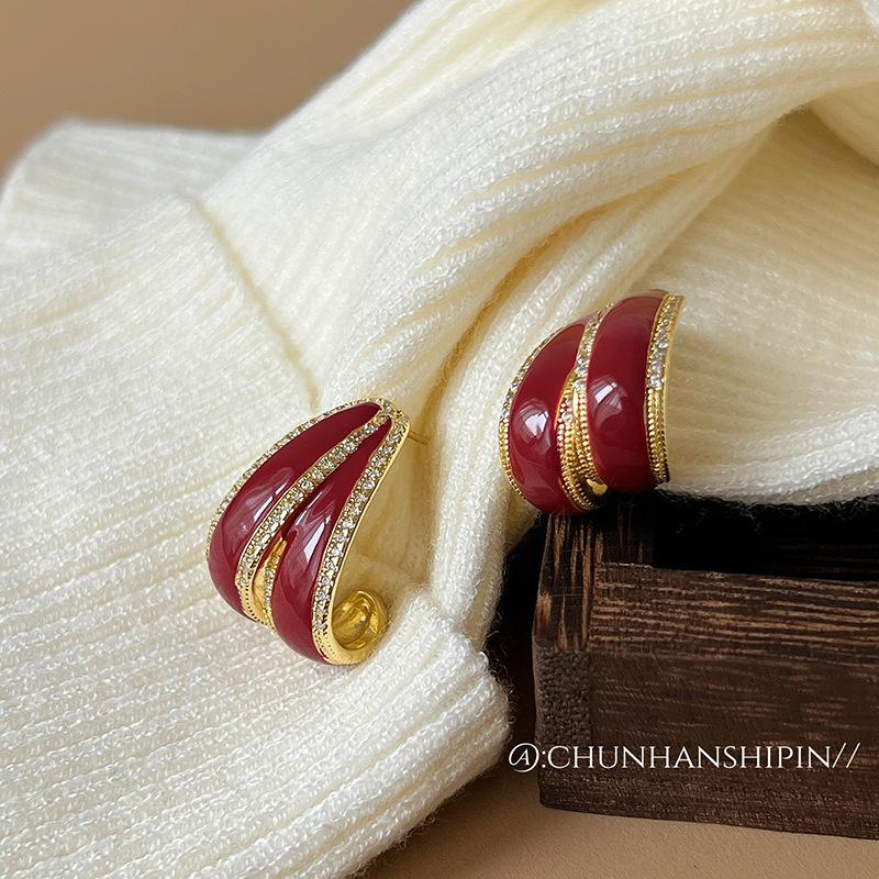 

Ear clips without ear piercings, advanced~ New Year s red water oil drop earrings, niche design, zircon micro-inlaid temperament stud earrings, women