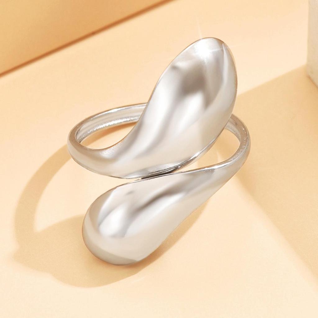 Geometric Criss-Cross Open Ring In 18K Gold Vacuum-Plated Stainless Steel