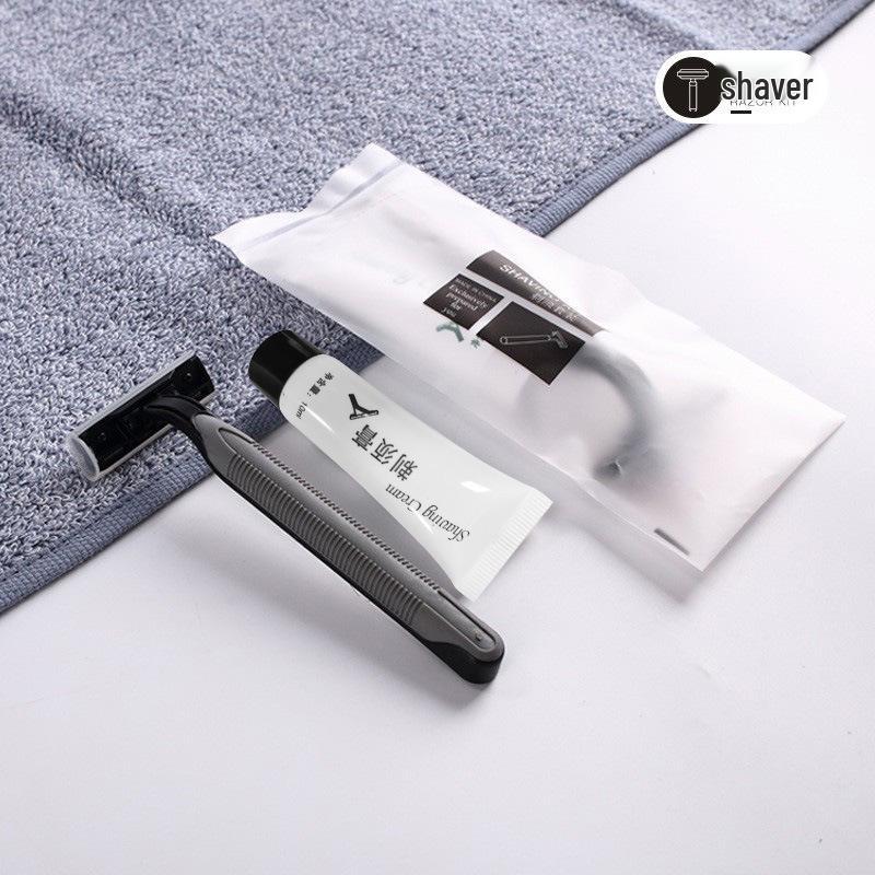 "Special Hotel Toiletries Set: Comb, Disposable Toothbrush with Toothpaste, Soft Bristles, Ideal for Homestays"
