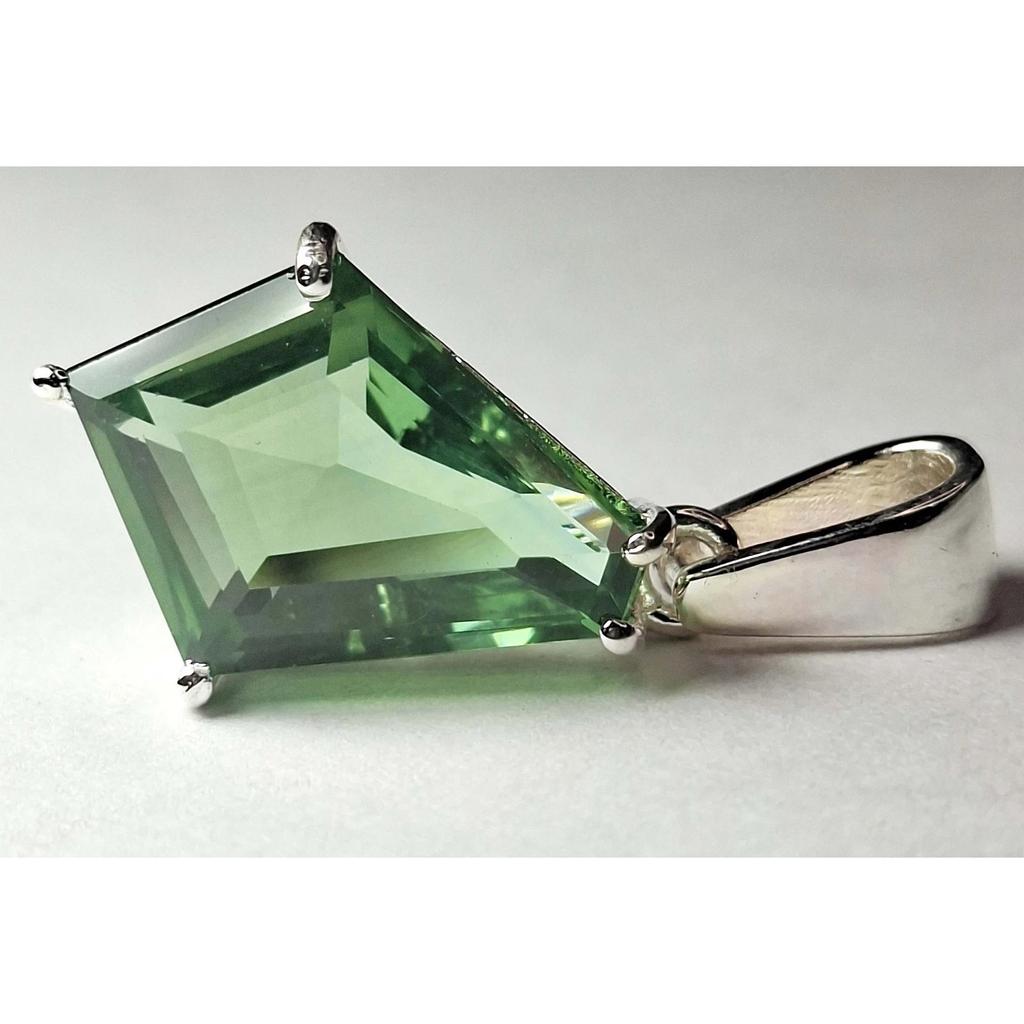 Fancy Cut Natural Green Sapphire 22-24 Ct Stunning Loose Gemstone