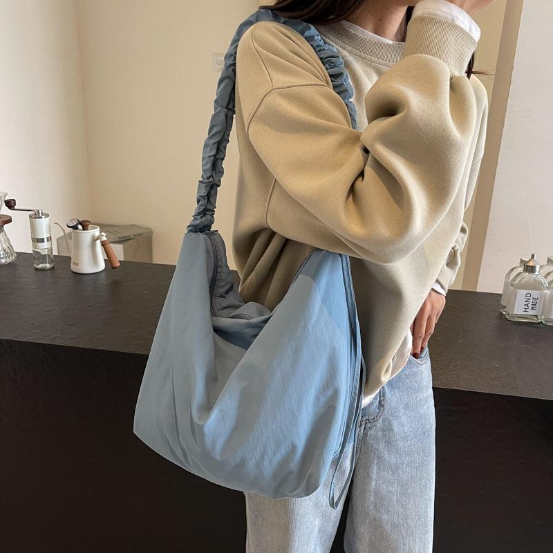 Shoulder Bag Women's Large Capacity Crossbody Bag Commuter Student Class Tote Bag
