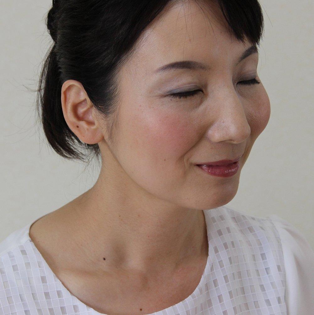 Kumano Brush Makeup Brush Sakura Series (Eyeshadow Brush)