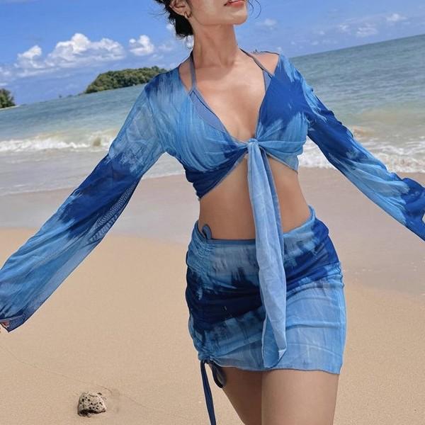 

Elegant Women s 3-Piece Long-Sleeve Slimming Swimsuit Set M синий