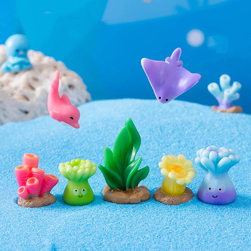 Mini Ocean Figurine Resin Ornaments Cute Marine Life Sea Animals Tiny Statue Aquarium Home Desktop Micro Landscape Decor