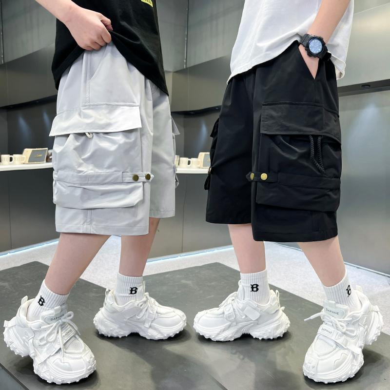 Boys' shorts, summer thin, 2026 new style, mid size children's stylish casual pants, children's summer workwear, five part pants trend