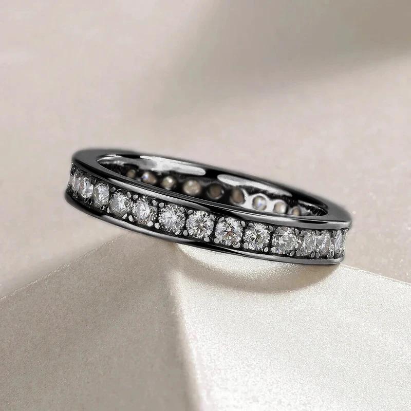 Bagues brillantes tendance avec une rangée unique de zircones cubiques pour femmes Bijoux de fête lumineux Accessoires de doigt simples et élégants