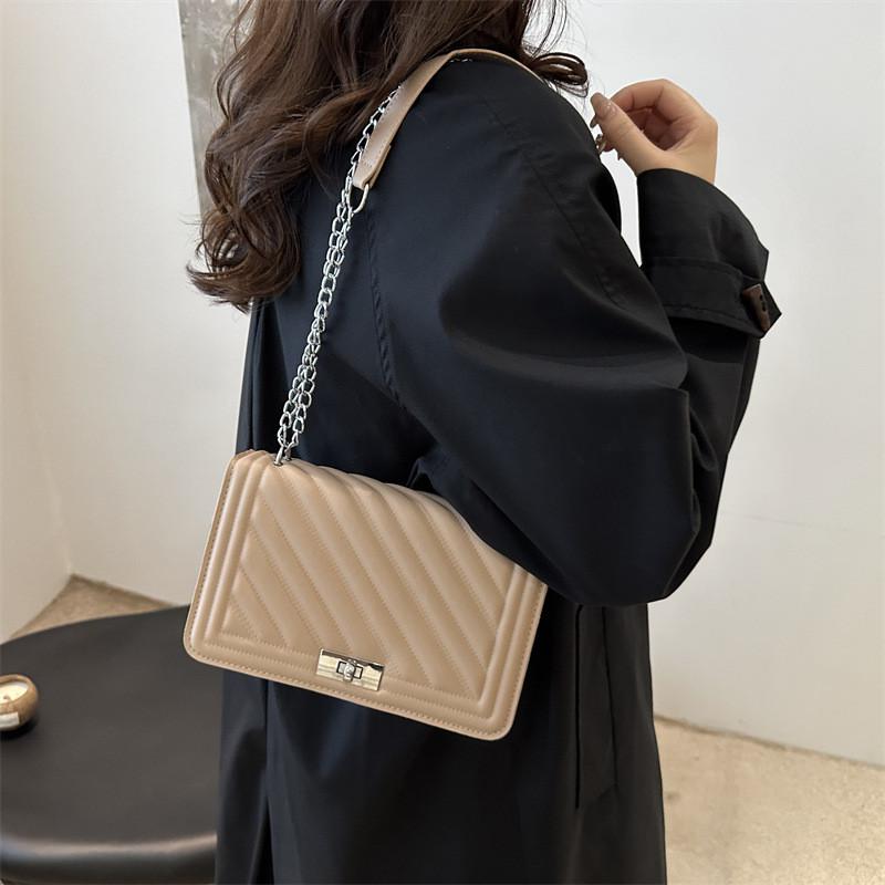 Stylish Black Pu Square Bag For Women With Casual Personality And Unique Design For Autumn