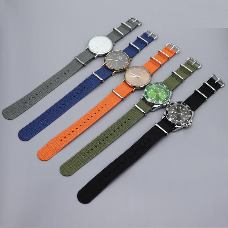 Beliebtes militärgrünes NATO-Nylon-Uhrenarmband, 20 mm & 22 mm, passend für Seiko 5 & Rolex Submariner.