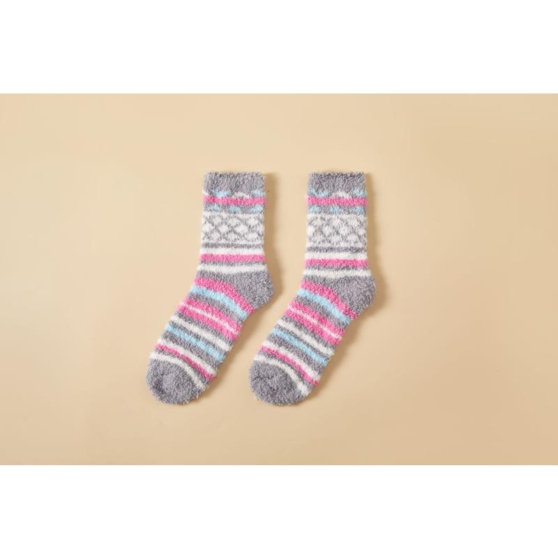Women's Medium Tube Coral Fleece Socks with Stripes, No Hair Loss, Warm Confinement Floor Socks, Fixed Color Matching Grid