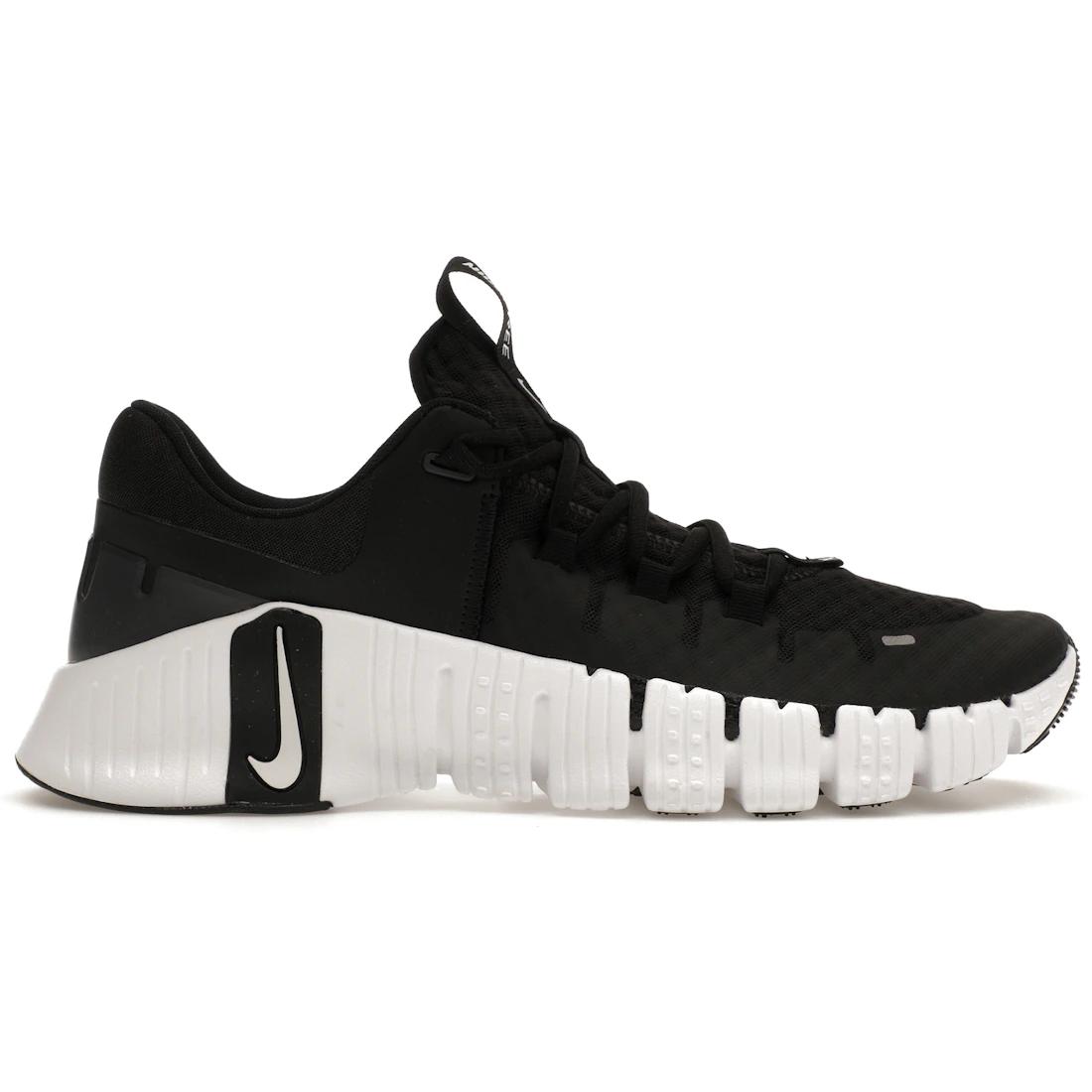 

Кроссовки Nike Free Metcon 5 Черные Белые(ДВ3949-001) 42