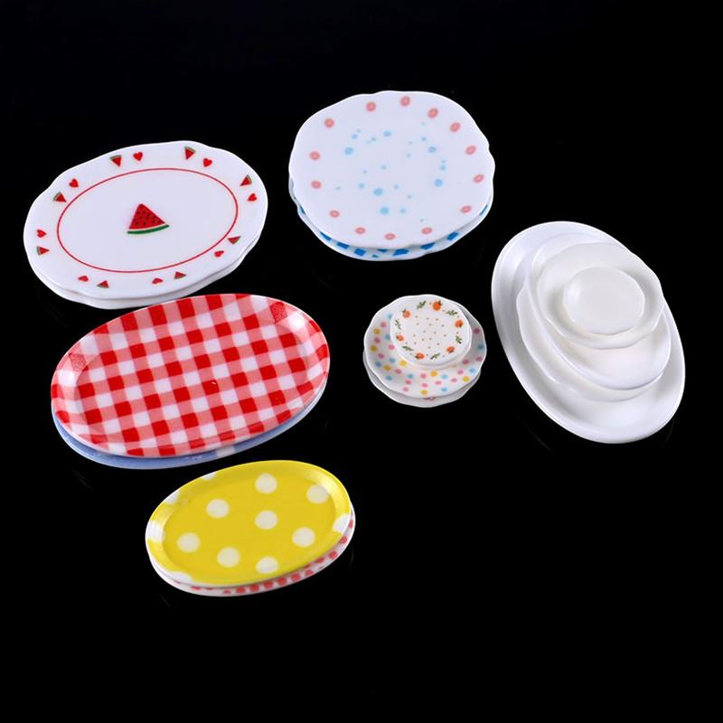 5Pcs 1/12 Dollhouse Cartoon Food Plates Dollhouse Mini Kitchen Plates Decoration Dolls House Accessories Pretend Play Toys