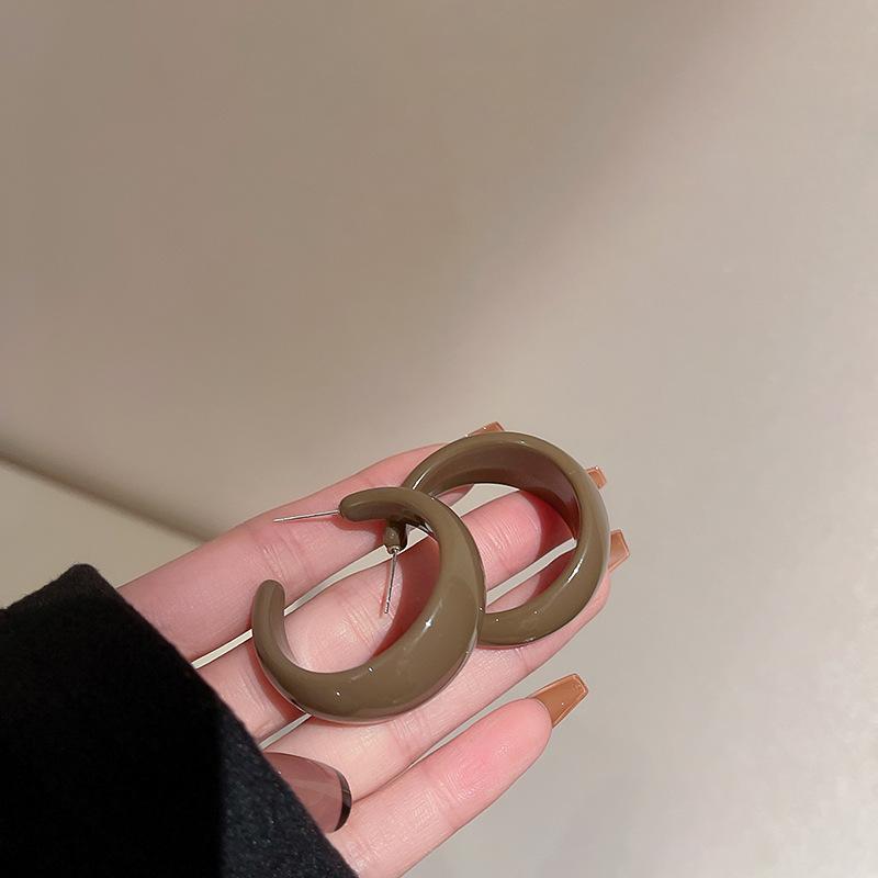 

Fashion Vintage Acrylic C Shaped Hoop Earrings For Women Geometric Big Statement Female Earrings Korean Trendy Stud Zircon Gift коричневый
