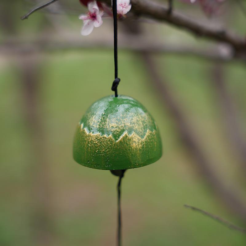 Asian Style Cast Iron Wind Chime: Retro Outdoor Balcony or Camping Ornament Bell