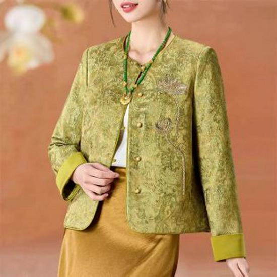 

Chic Chinese Style Spring Jacket for Middle-Aged Women: Age-Defying Cardigan for Spring and Autumn 3XL зелений