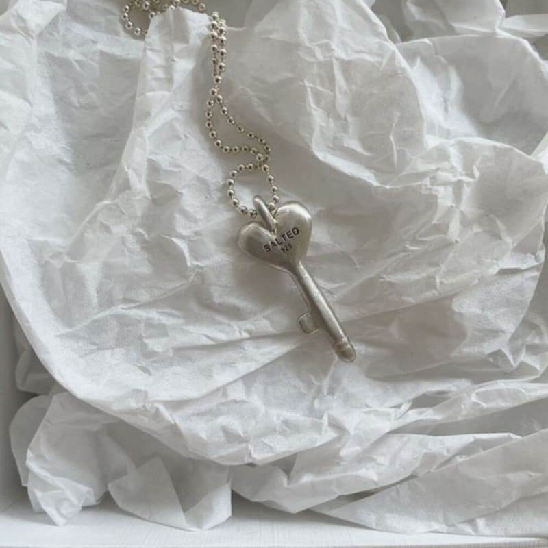 Salted Love Key Necklace Silver