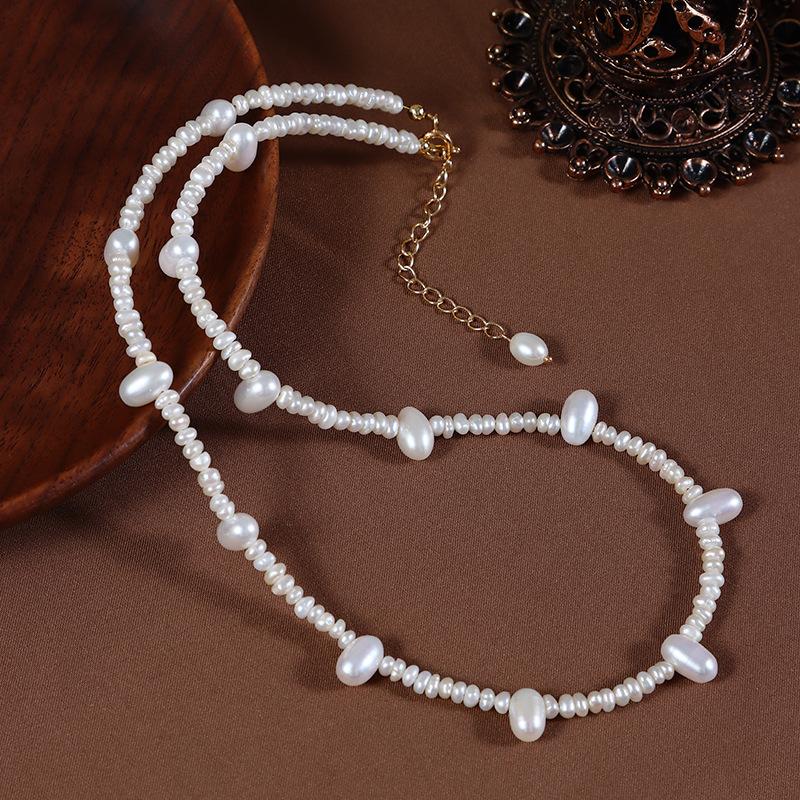 Natural Mini Baroque Freshwater Pearl Beaded Necklace Spaced Design Rice Shape Pearl Adjustable Collarbone Necklace for Women