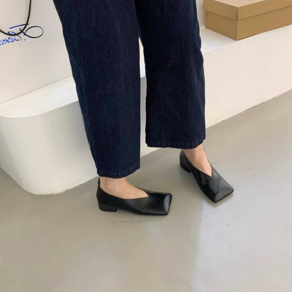 Square-Toed Single-Shoe Women'S 2025 New Soft Leather Flat Niche Designer Fashionable Women'S Shoes, Stylish And Unique