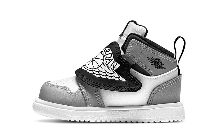 Air Jordan Sky Jordan 1 TD  White Black Particle Grey  23.5