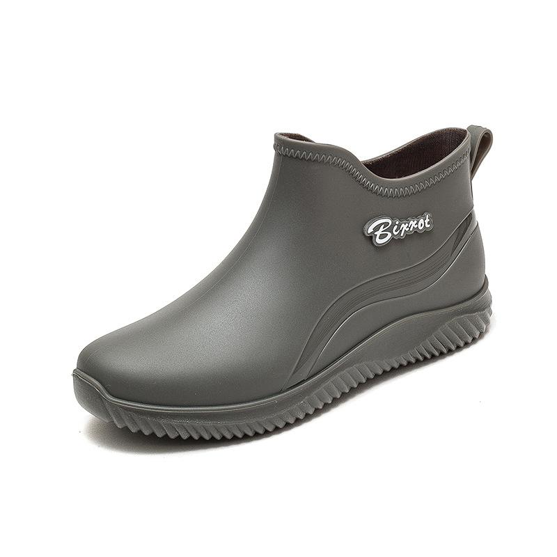 Men's and women's water shoes short tube thickened non-slip rubber shoes fashion shoes Martin snow kitchen waterproof boots couple rain shoes