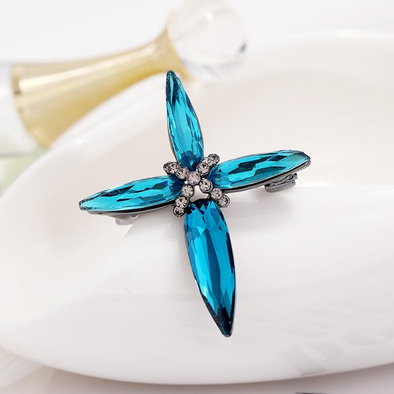 Cross Crystal High-end Brooch Femininity Versatile Simple Pin Anti-light Brooch Light Luxury Suit Accessories
