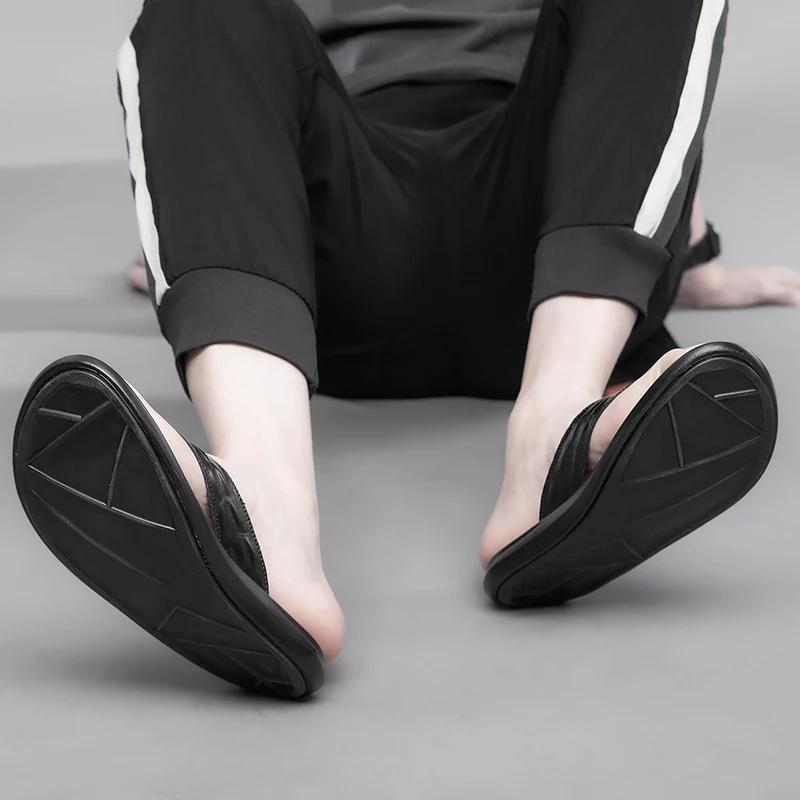 Fashion Hot Sale Summer Beach Slippers Men's Flats Cool Half Drag Crocodile Pattern Male Flip Flops Comfortable Casual Leather Shoes Men