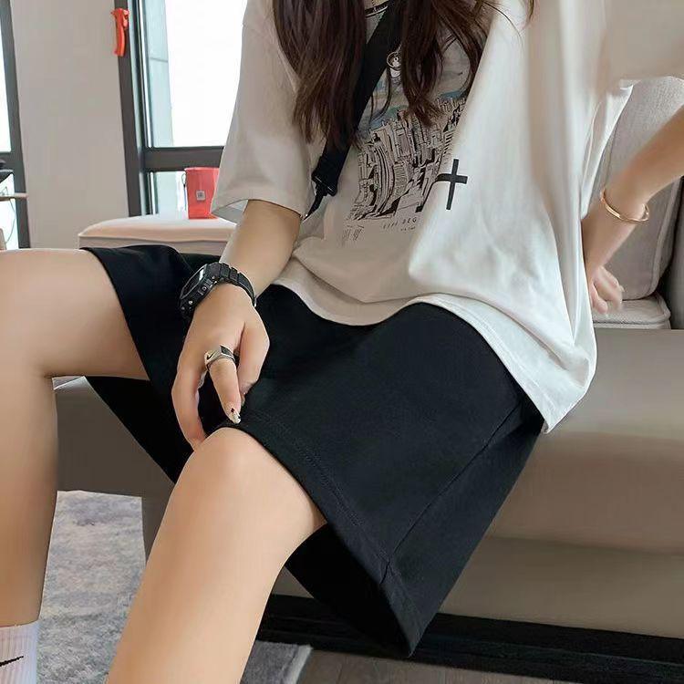 

Черные пятиточечные повседневные спортивные шорты - Женский корейский стиль, Свободный крой, Средняя посадка, Универсальная летняя верхняя одежда Medium чёрный