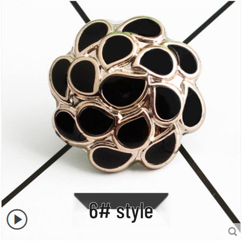 Versatile No-Sew Snap Button Brooch for Neckline and Waistline Adjustment