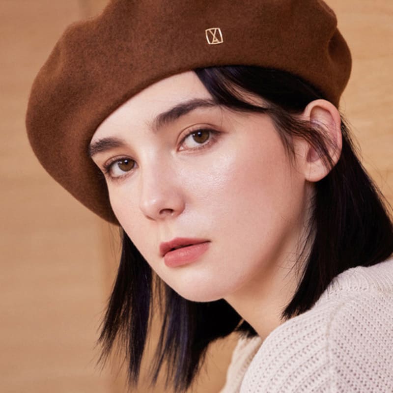 VARZAR VA Square Studded Wool Beret Brown