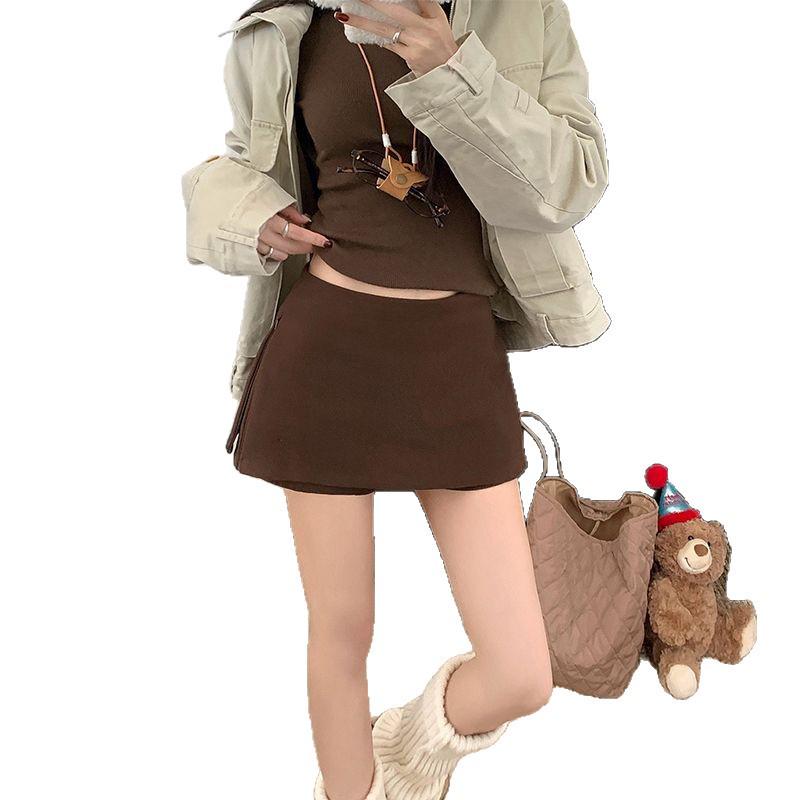 Women's Versatile Woolen Skirt Pants with Side Zipper - Stylish, Slimming, Two-Wear Design for Spring, Autumn, and Winter