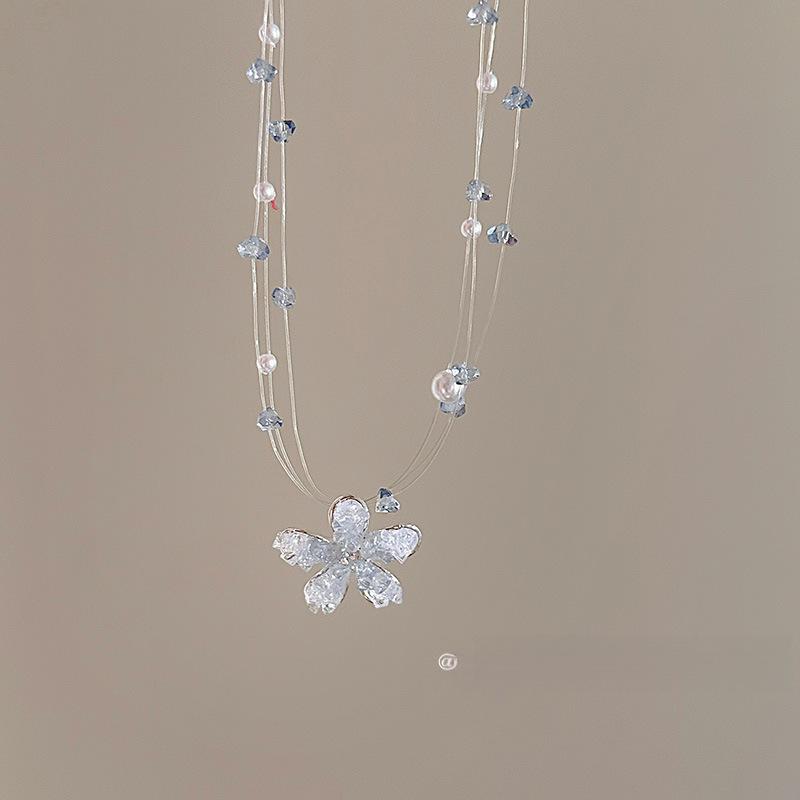 Retro Irregular Bow & Heart Tassel Necklace - Cool Versatile Clavicle Chain for Autumn & Winter